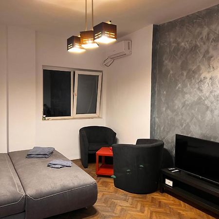 Emi Apartaments Bukarest Exteriör bild